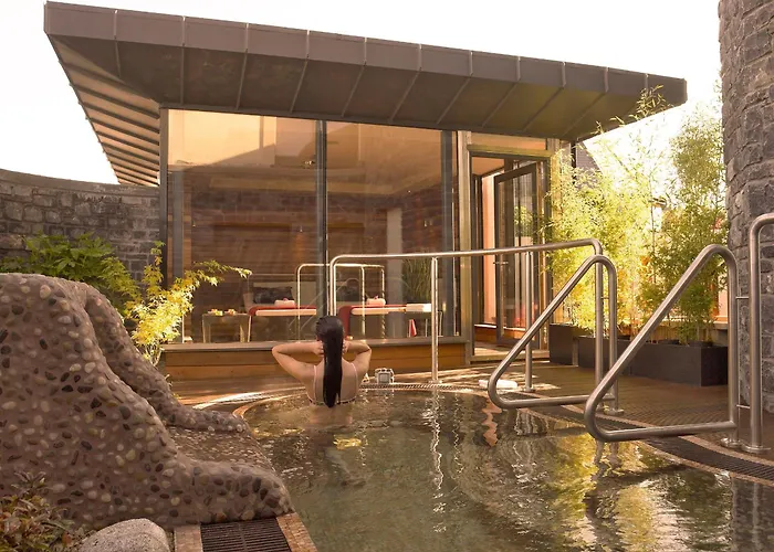 Castlecourt , Spa & LeisureSpa Hotel